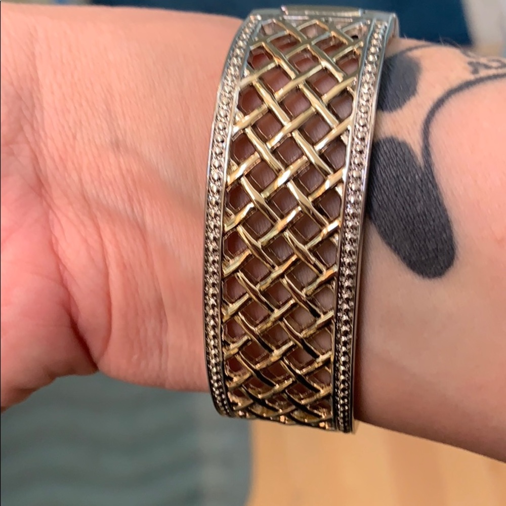 Watch - Picture 3 of 5